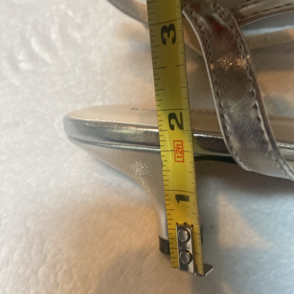 BENJAMIN WALK Lena Touch Ups Size 12 Sandals Silver Metallic Glitter NEW IN BOX - Picture 7 of 10